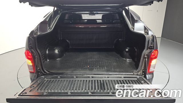 KG Mobility KORANDO 2018 — photo 28