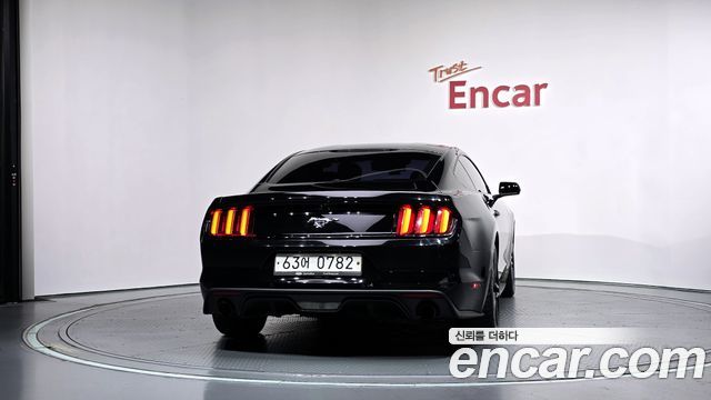 Ford Mustang 2016 — photo 4