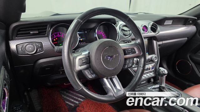 Ford Mustang 2016 — photo 13
