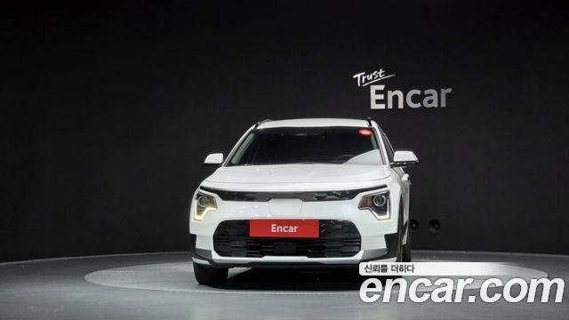 Kia Niro 2023 — photo 3
