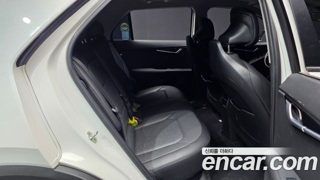 Kia Niro 2023 — photo 18