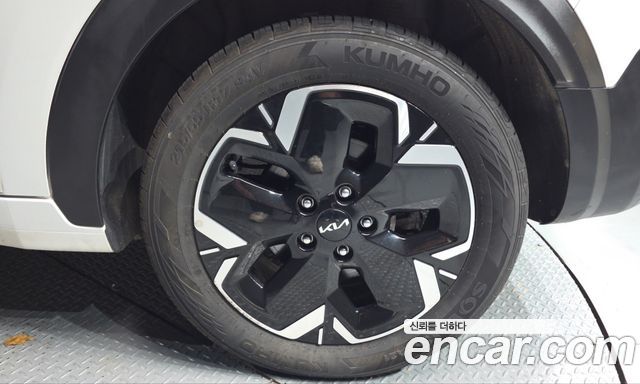 Kia Niro 2023 — photo 7