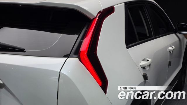 Kia Niro 2023 — photo 9