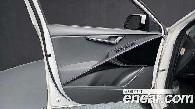 Kia Niro 2023 — photo 14
