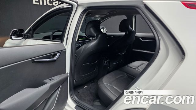 Kia Niro 2023 — photo 16