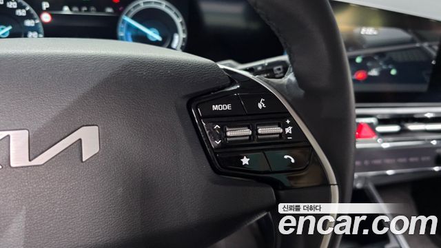 Kia Niro 2023 — photo 28