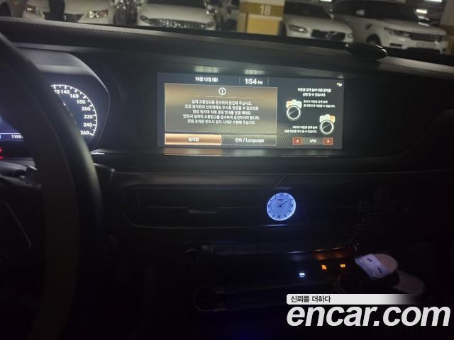 Genesis G90 2019 — photo 10