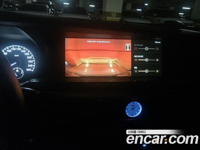 Genesis G90 2019 — photo 12