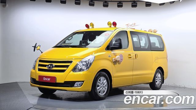 Hyundai Starex 2018 — photo 1