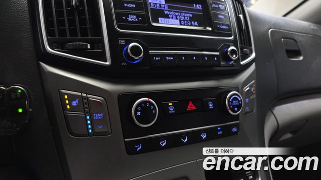 Hyundai Starex 2018 — photo 22