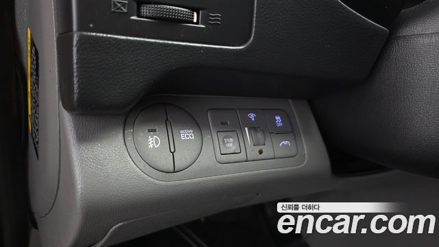 Hyundai Starex 2018 — photo 25