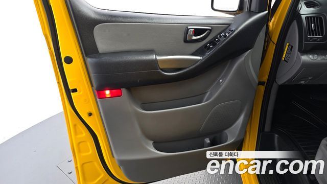 Hyundai Starex 2018 — photo 14