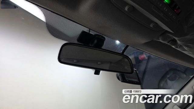 Hyundai Starex 2018 — photo 27