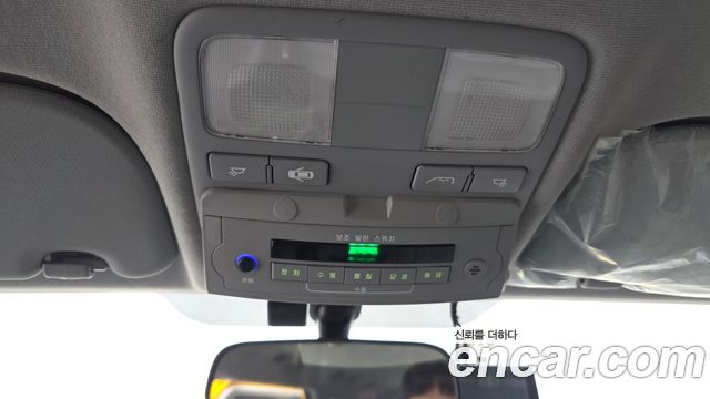 Hyundai Starex 2018 — photo 31
