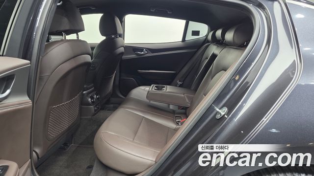 Kia Stinger 2020 — photo 18