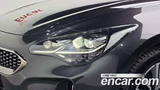 Kia Stinger 2020 — photo 8