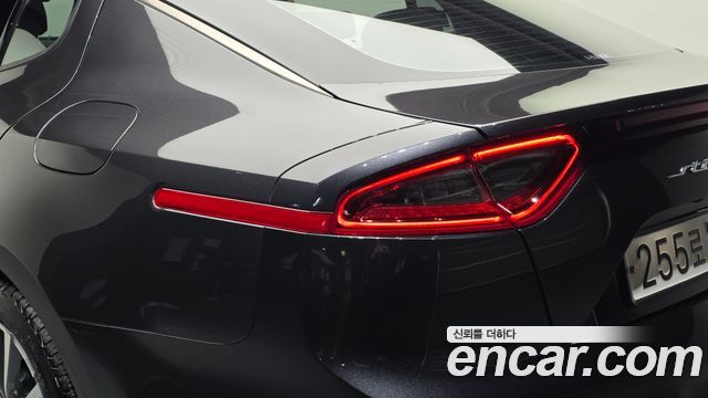 Kia Stinger 2020 — photo 9