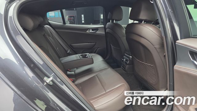 Kia Stinger 2020 — photo 16