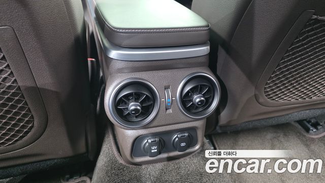 Kia Stinger 2020 — photo 35