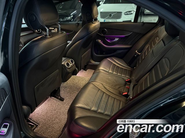 Mercedes-Benz C-Class 2019 — photo 9