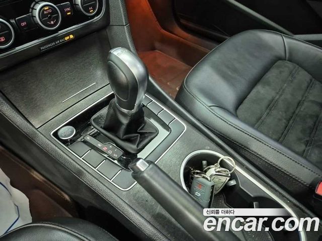 Volkswagen Passat 2015 — photo 8