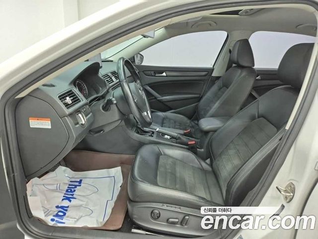 Volkswagen Passat 2015 — photo 11