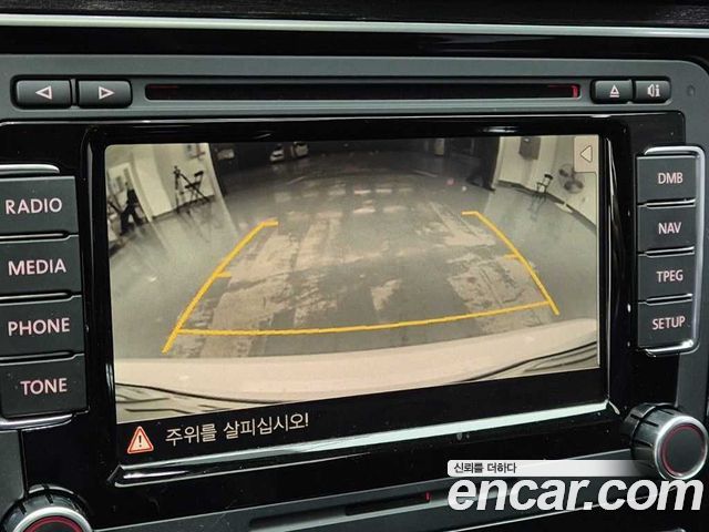 Volkswagen Passat 2015 — photo 15