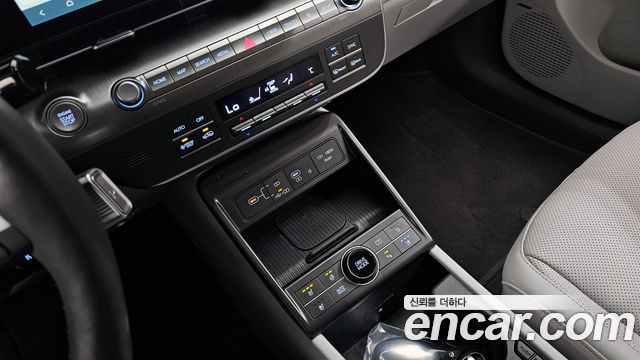 Hyundai Kona 2023 — photo 23