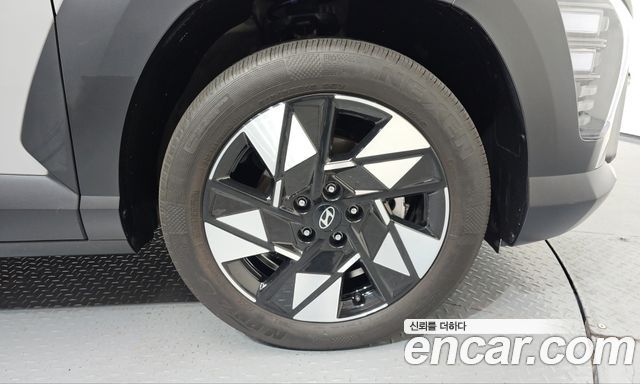 Hyundai Kona 2023 — photo 7