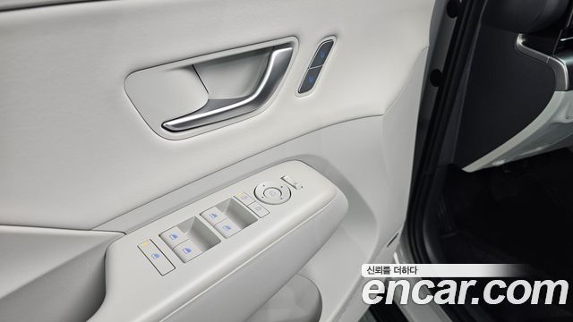 Hyundai Kona 2023 — photo 28