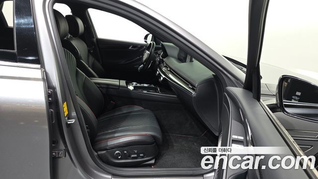 Genesis G80 2022 — photo 11