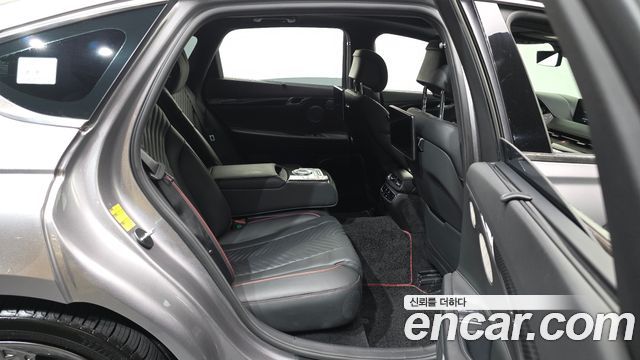 Genesis G80 2022 — photo 12