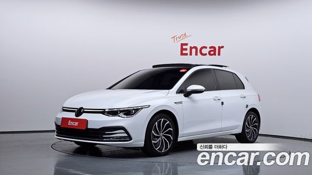 Volkswagen Golf 2022 — photo 1