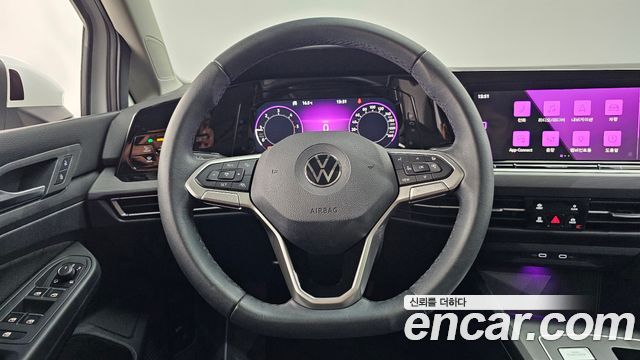 Volkswagen Golf 2022 — photo 20