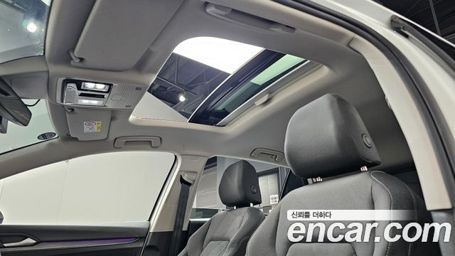 Volkswagen Golf 2022 — photo 22