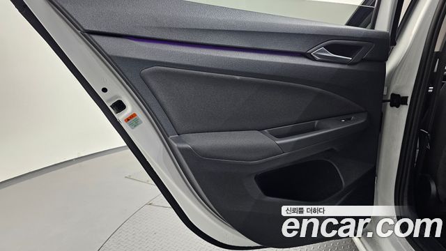 Volkswagen Golf 2022 — photo 15