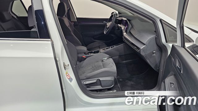 Volkswagen Golf 2022 — photo 16