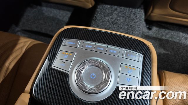 Genesis G80 2022 — photo 22
