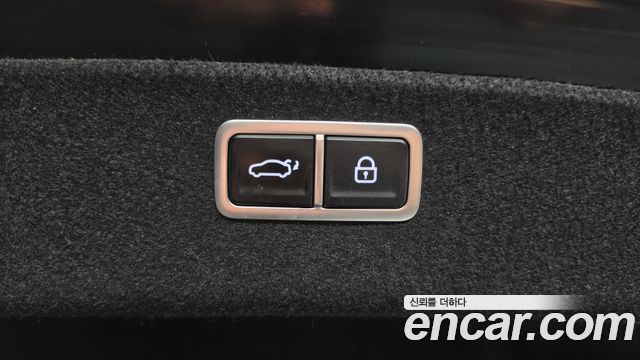Genesis G80 2022 — photo 24