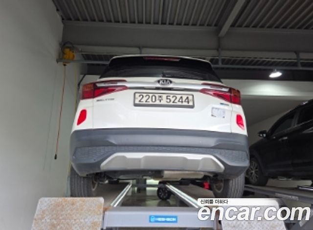 Kia Seltos 2020 — photo 2