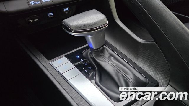 Hyundai AVANTE 2021 — photo 12