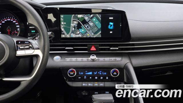 Hyundai AVANTE 2021 — photo 19