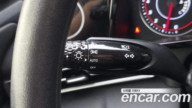 Hyundai AVANTE 2021 — photo 29