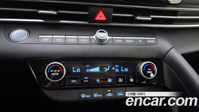 Hyundai AVANTE 2021 — photo 30