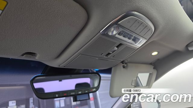 Genesis EQ900 2016 — photo 16