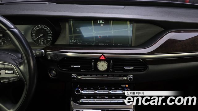 Genesis EQ900 2016 — photo 17