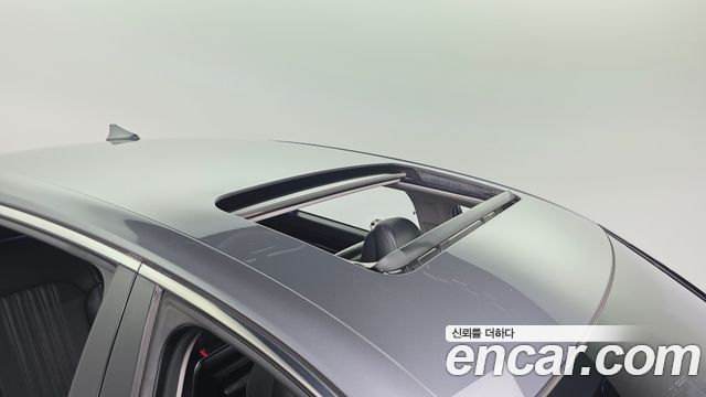 Genesis EQ900 2016 — photo 19