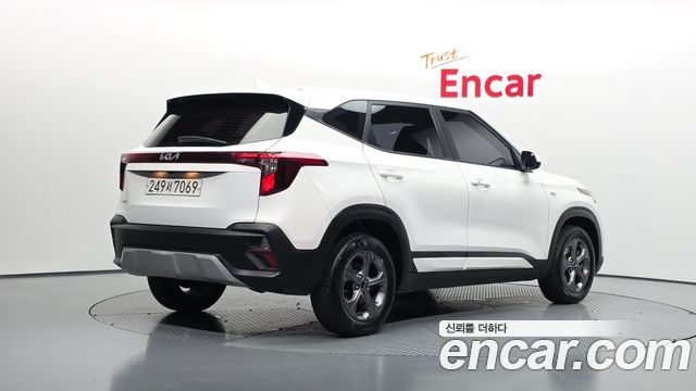 Kia Seltos 2023 — photo 2