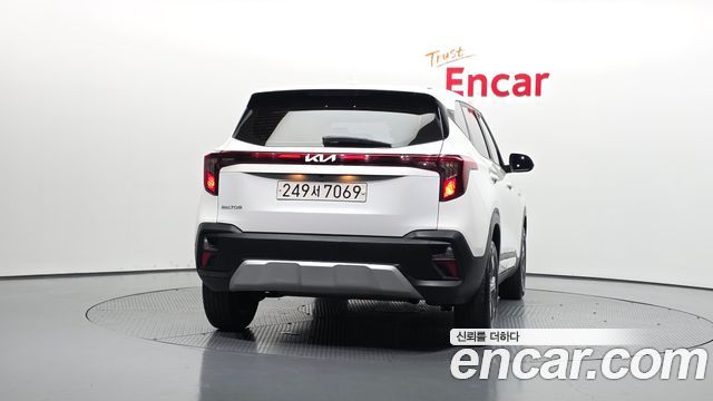 Kia Seltos 2023 — photo 4