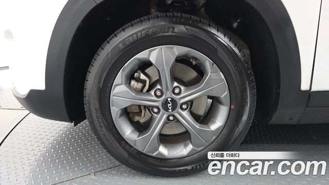 Kia Seltos 2023 — photo 5